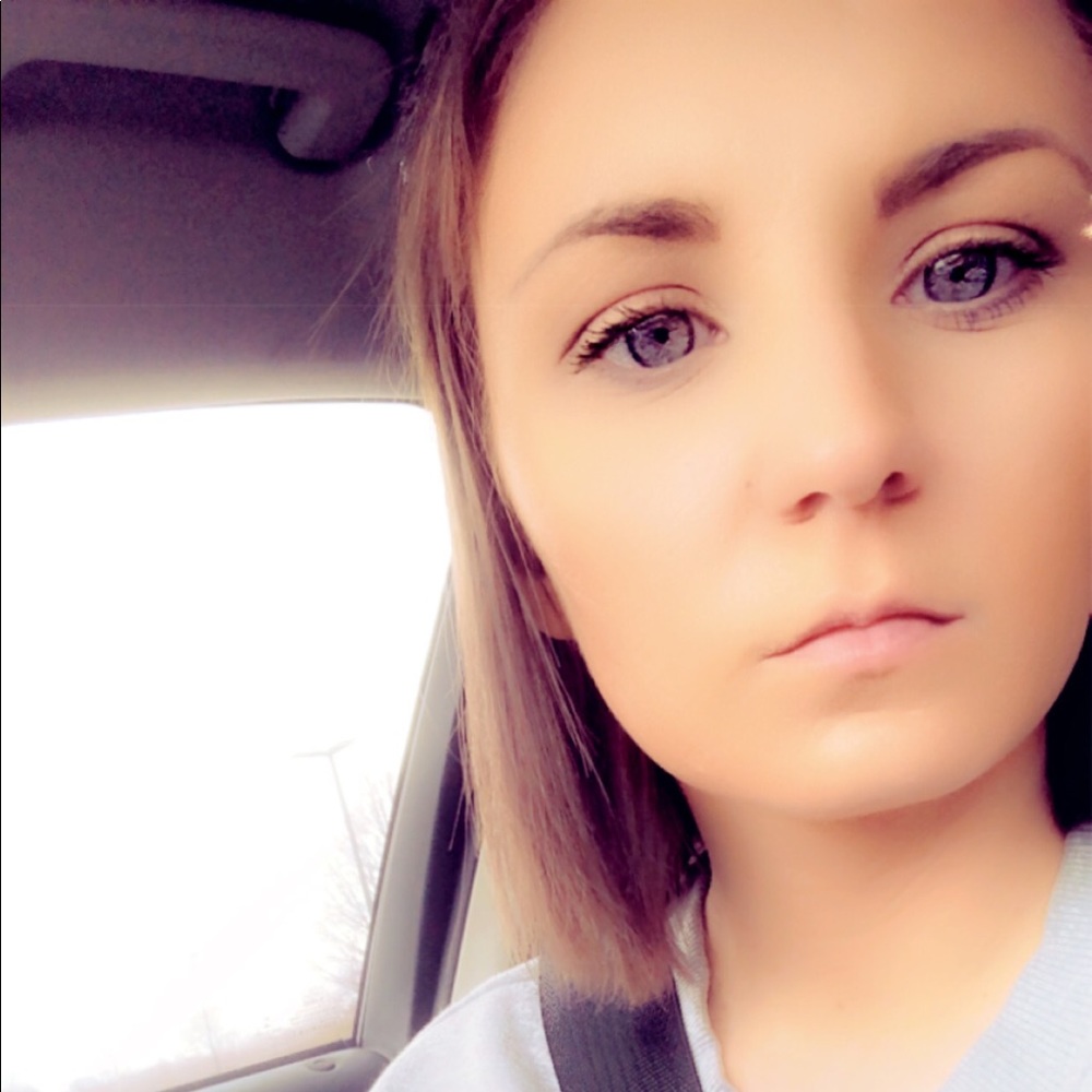 Meet your Posher, Brianna